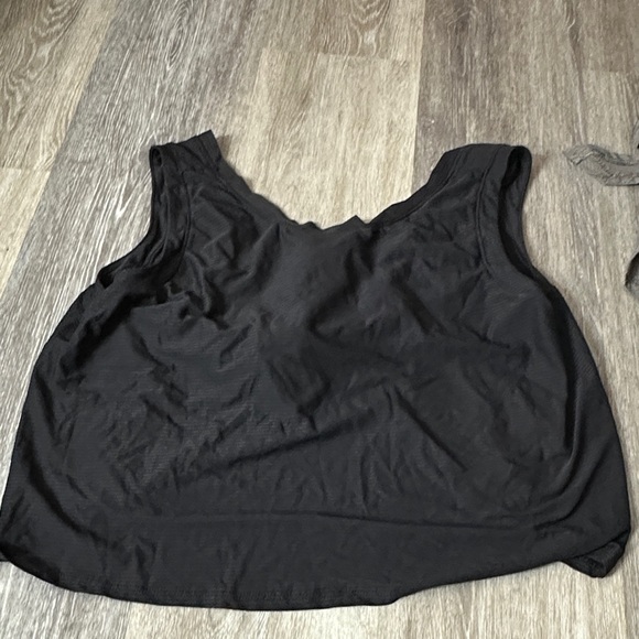 CALIA by Carrie Underwood Black Tank Top - Picture 1 of 3